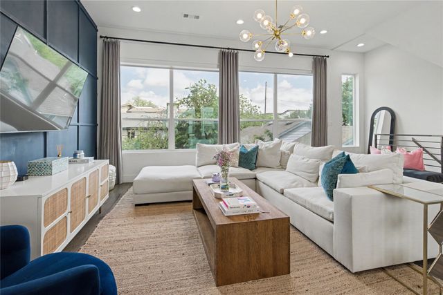 5811 Lindell Avenue 103, Dallas, TX 75206