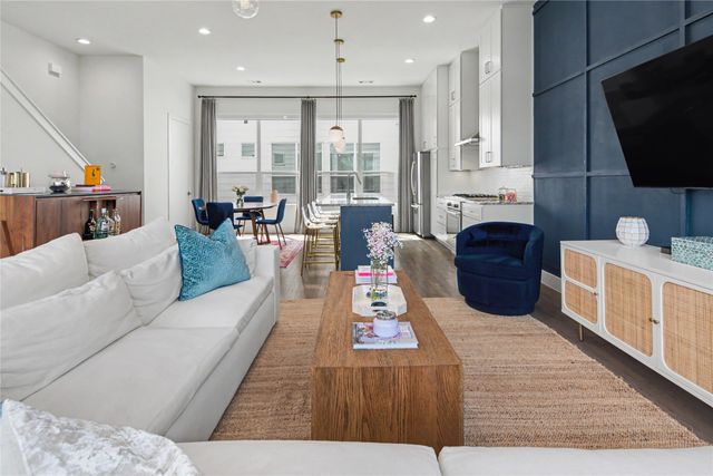 5811 Lindell Avenue 103, Dallas, TX 75206