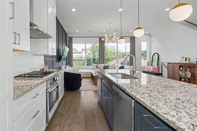 5811 Lindell Avenue 103, Dallas, TX 75206