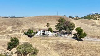 1924 Surrey Way, Paso Robles, CA 93446