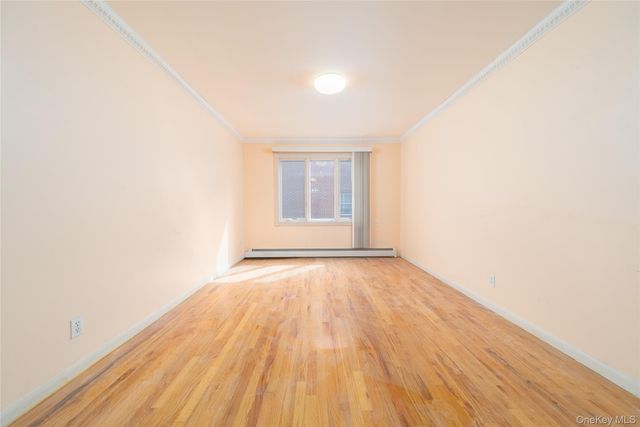 8716 Palo Alto Street, Hollis, NY 11423