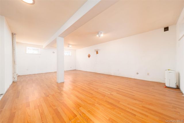 8716 Palo Alto Street, Hollis, NY 11423