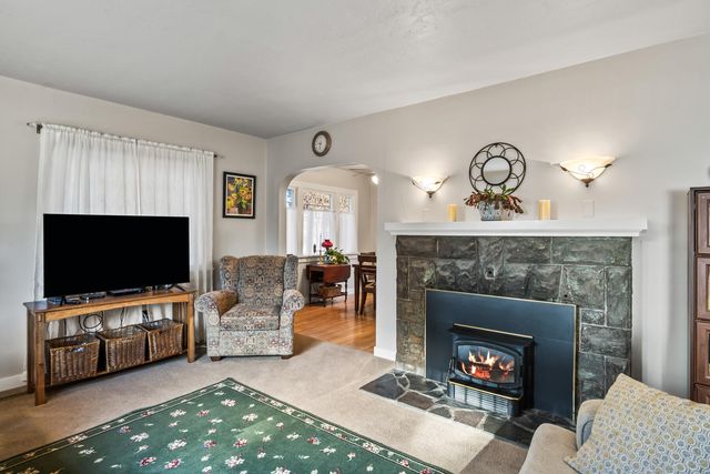 429 NW State Street, Bend, OR 97703