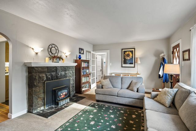 429 NW State Street, Bend, OR 97703