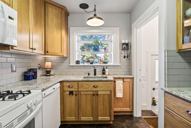 429 NW State Street, Bend, OR 97703