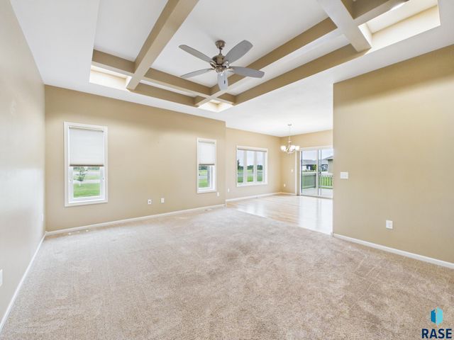 908 S 5th Ave Avenue, Brandon, SD 57005
