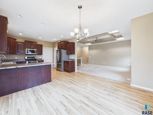 908 S 5th Ave Avenue, Brandon, SD 57005