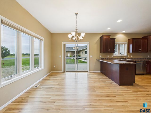 908 S 5th Ave Avenue, Brandon, SD 57005