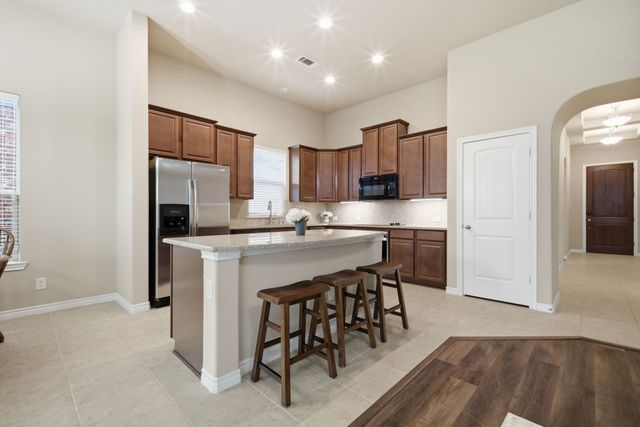 1308 Isabella Lane, Savannah, TX 76227