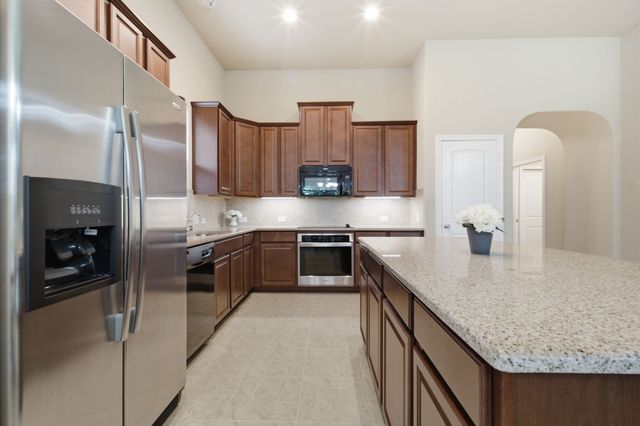 1308 Isabella Lane, Savannah, TX 76227