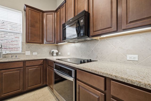 1308 Isabella Lane, Savannah, TX 76227