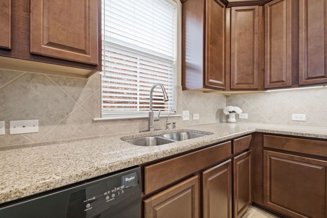 1308 Isabella Lane, Savannah, TX 76227