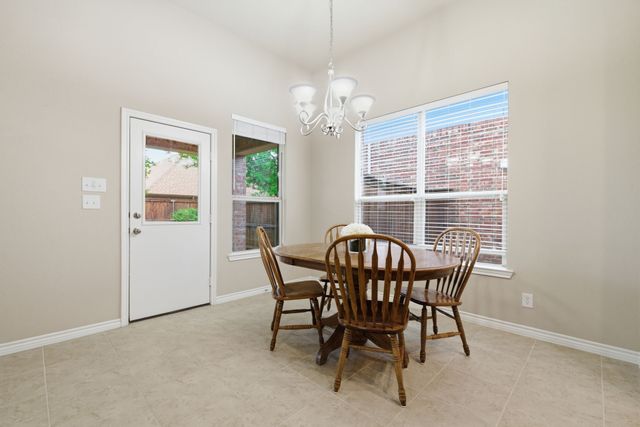 1308 Isabella Lane, Savannah, TX 76227