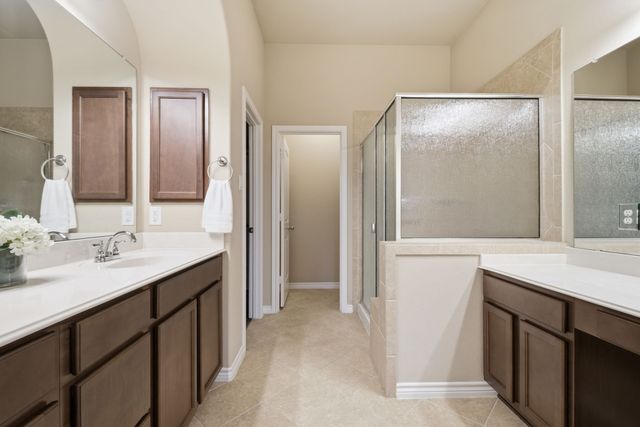 1308 Isabella Lane, Savannah, TX 76227