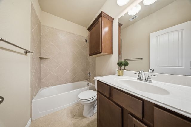 1308 Isabella Lane, Savannah, TX 76227