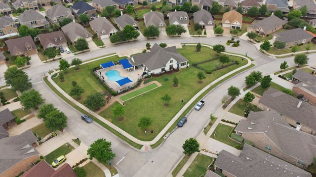 1308 Isabella Lane, Savannah, TX 76227