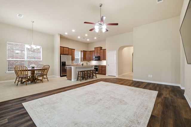 1308 Isabella Lane, Savannah, TX 76227