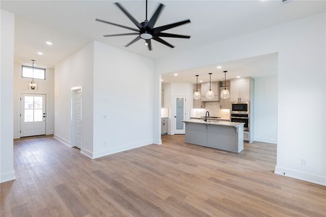 6602 SW High Meadow Boulevard, Bentonville, AR 72713