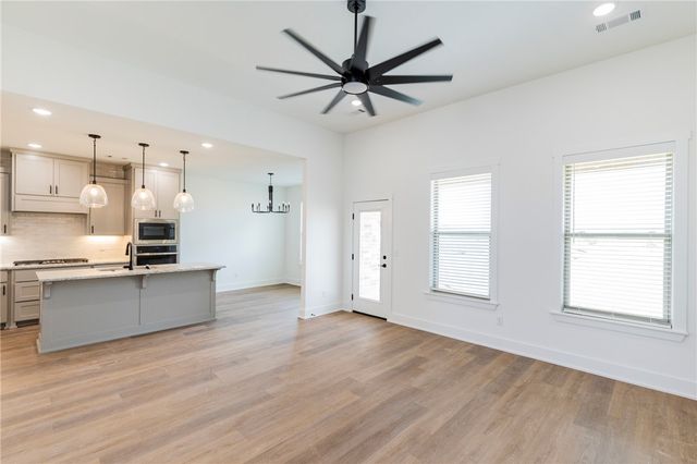 6602 SW High Meadow Boulevard, Bentonville, AR 72713