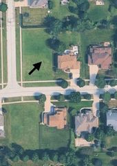 605 Ritter Drive, Batavia, IL 60510
