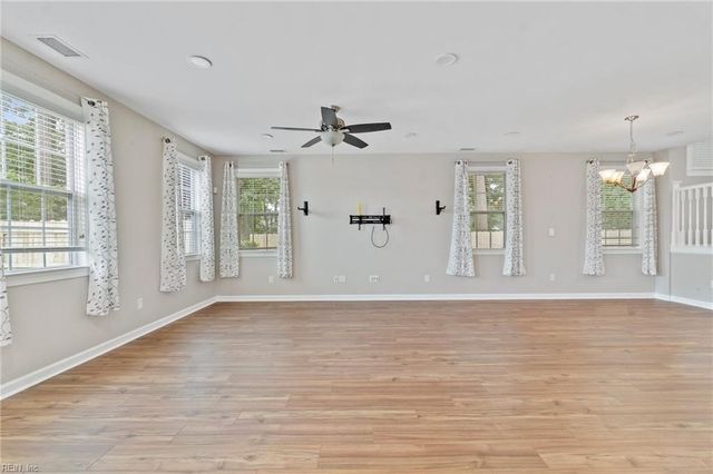 4229 Kenton LN, Virginia Beach, VA 23456