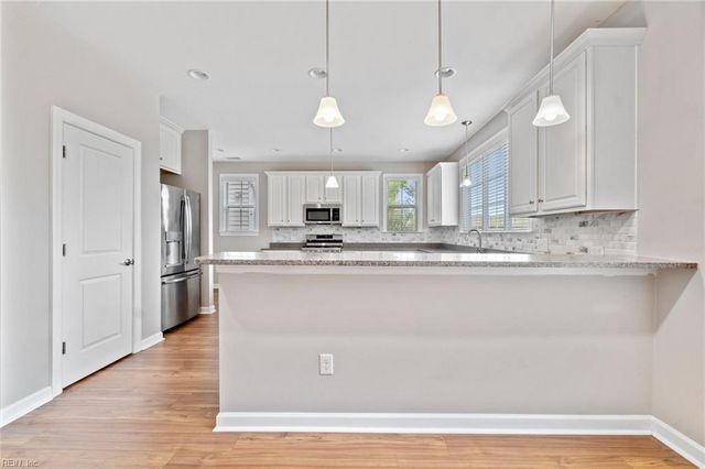 4229 Kenton LN, Virginia Beach, VA 23456