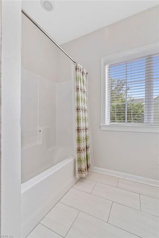 4229 Kenton LN, Virginia Beach, VA 23456