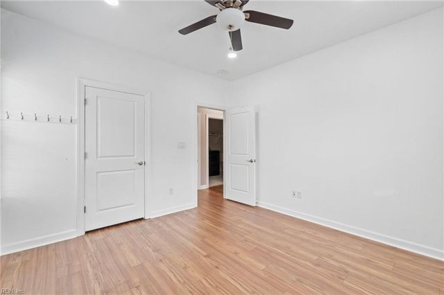 4229 Kenton LN, Virginia Beach, VA 23456