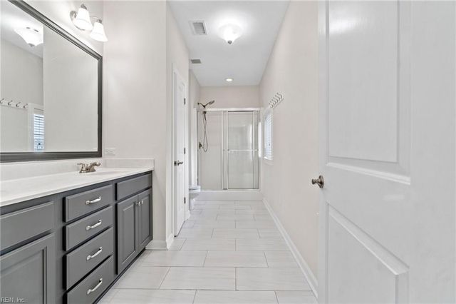 4229 Kenton LN, Virginia Beach, VA 23456