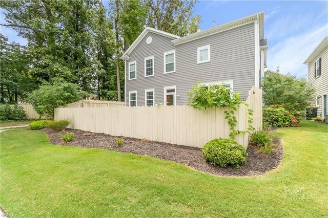4229 Kenton LN, Virginia Beach, VA 23456