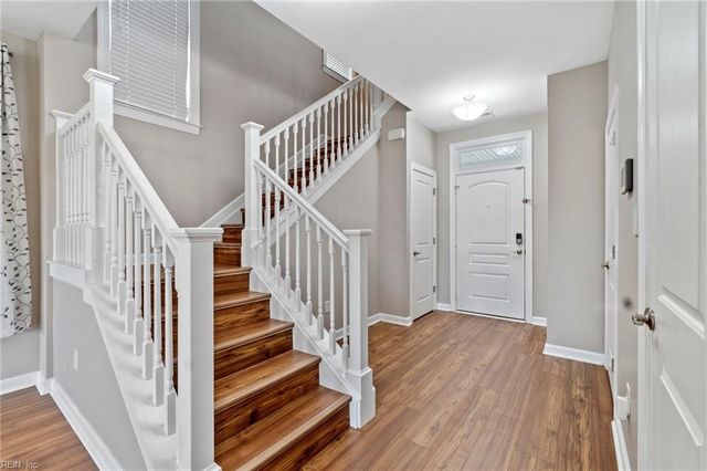 4229 Kenton LN, Virginia Beach, VA 23456