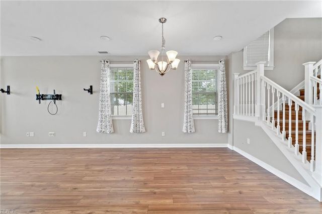 4229 Kenton LN, Virginia Beach, VA 23456