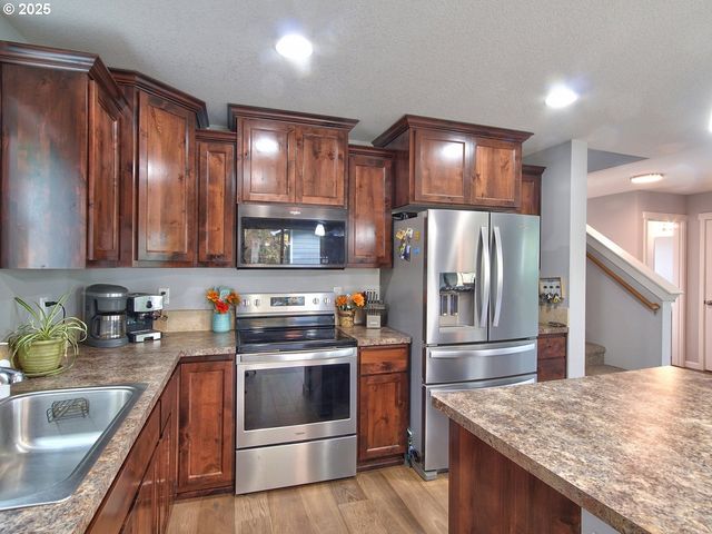 6015 Nw HIGH HEAVEN Rd, Mc Minnville, OR 97128