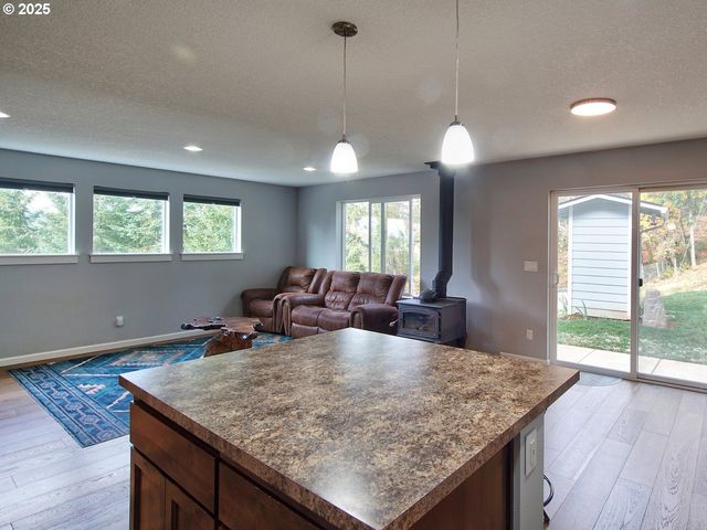 6015 Nw HIGH HEAVEN Rd, Mc Minnville, OR 97128