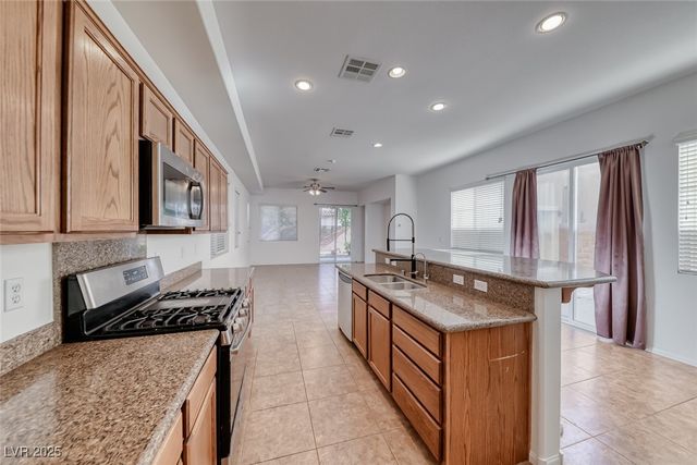 6534 Ditmars Street, Las Vegas, NV 89166