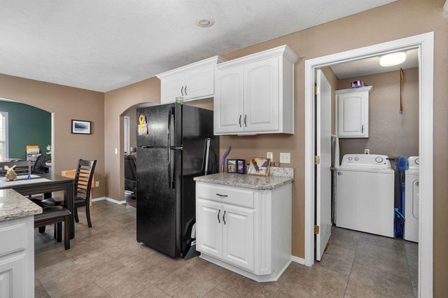 991 W Bates Drive, Nixa, MO 65714