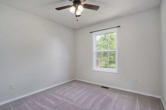 991 W Bates Drive, Nixa, MO 65714