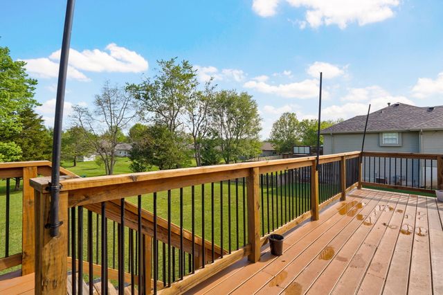 991 W Bates Drive, Nixa, MO 65714