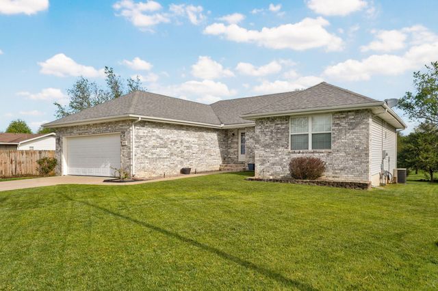 991 W Bates Drive, Nixa, MO 65714
