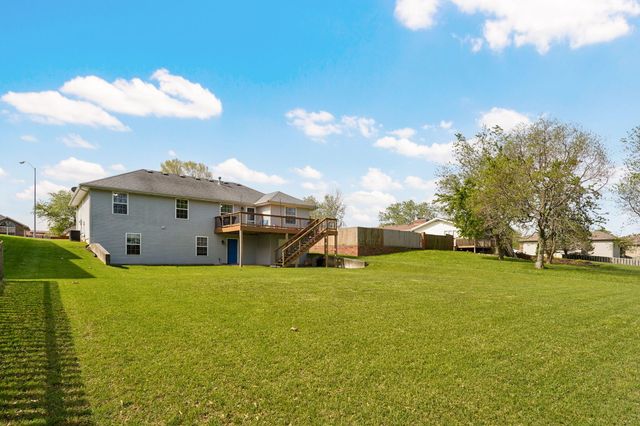 991 W Bates Drive, Nixa, MO 65714