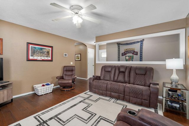991 W Bates Drive, Nixa, MO 65714