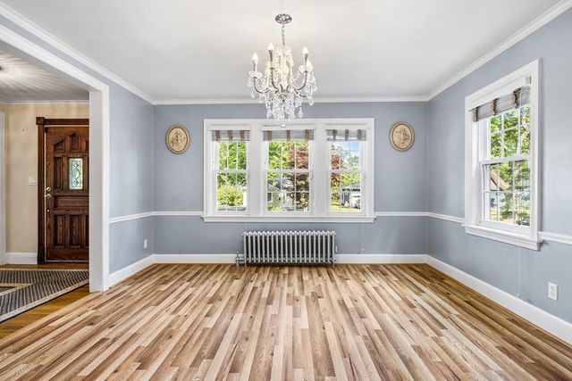 112 Newton Ave N, Worcester, MA 01609