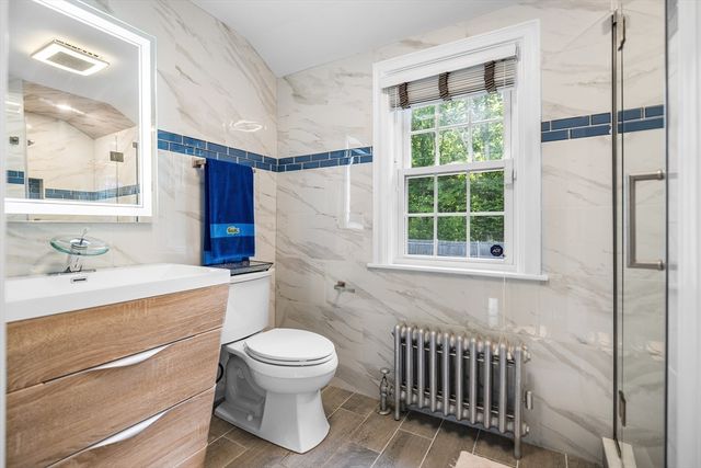 112 Newton Ave N, Worcester, MA 01609