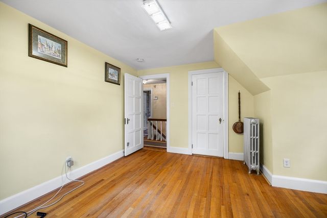 112 Newton Ave N, Worcester, MA 01609