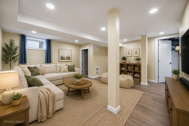 112 Newton Ave N, Worcester, MA 01609