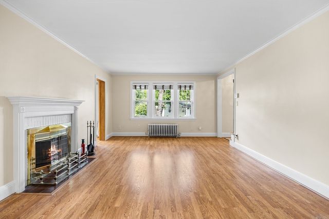 112 Newton Ave N, Worcester, MA 01609