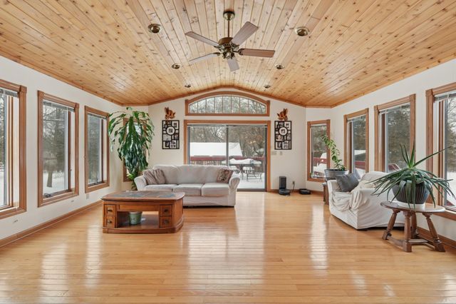 2233 Cedar Park Court SE, Rochester, MN 55904