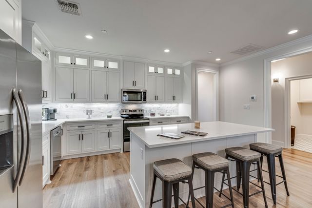 320 Woodside Trail, Waxahachie, TX 75165