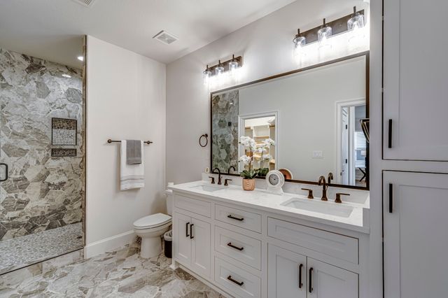 320 Woodside Trail, Waxahachie, TX 75165