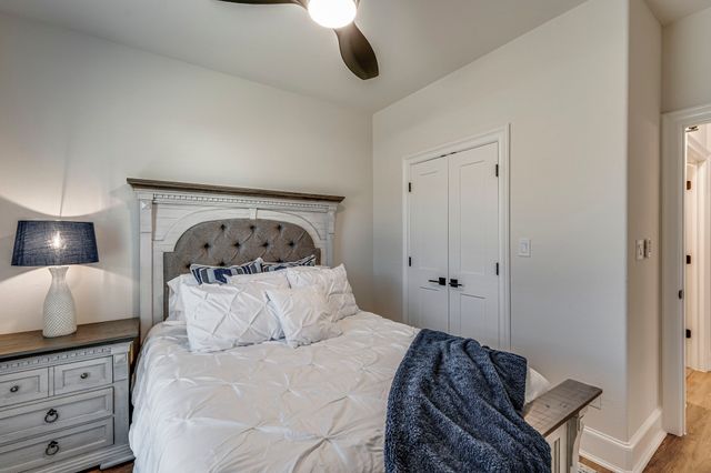 320 Woodside Trail, Waxahachie, TX 75165